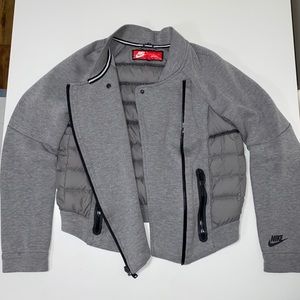 ‼️Gray Nike Bomber‼️